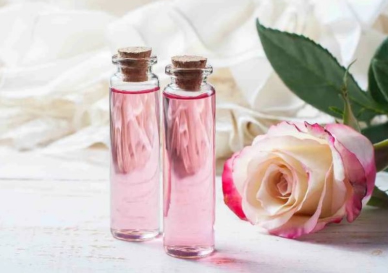 تصویر 4 از گلاب اصل سحرخیز  دارای خاصیت دارایی